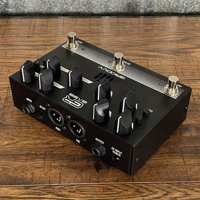 GR Bass Groovy Tube Bass Preamp Effect Pedal image 3