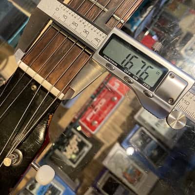 Gibson Melody Maker D with Vibrola 1964 - 1966 - Cherry image 16