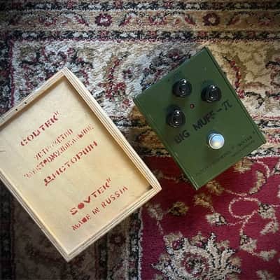 Electro-Harmonix Big Muff Pi V7 (Green Russian) | Reverb