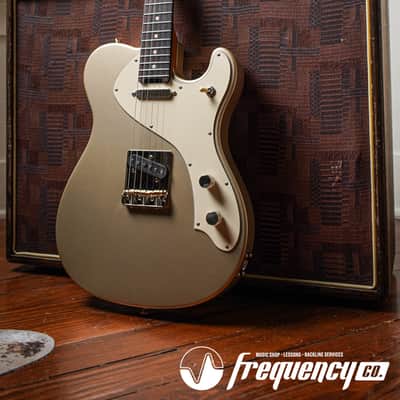 Veritas Custom Guitars Texas Miracle Custom in Shoreline Gold image 5