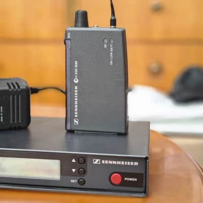 Sennheiser Stereo Transmitter SR 300+Sennheiser bodypack Reciver EK300 in Ear monitoring image 5