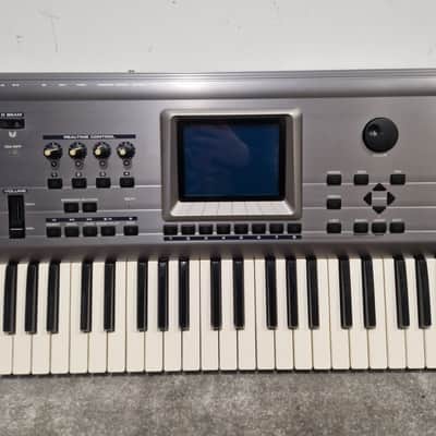 Roland Fantom - Workstation Keyboard - Silver/Black - Good w/ Soft Case, Power Cable image 4