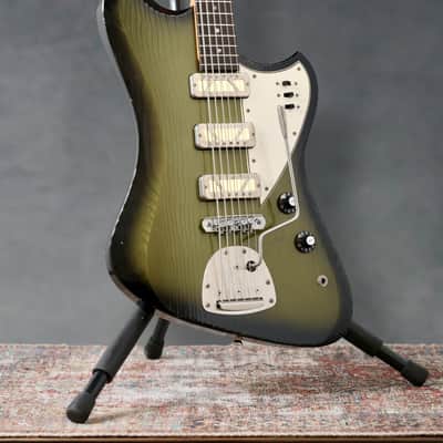 Novo Guitars Voltur B6 Baritone - 2025 - Green Burst. New - (Authorized Dealer) imagen 5