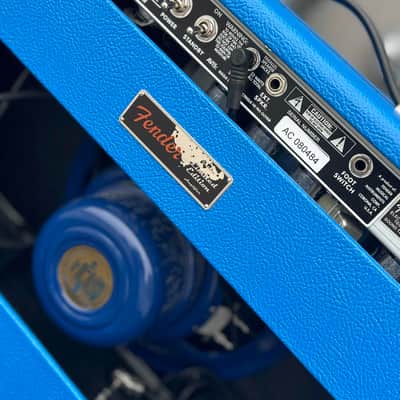 2009 Fender '65 Deluxe Reverb Reissue LTD "Electric Blue" 22-Watt 1x12" Combo image 8