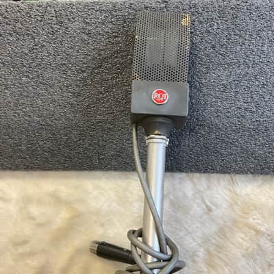 RCA74# 0172RIBBON Microphone 1935 redd badge! image 5