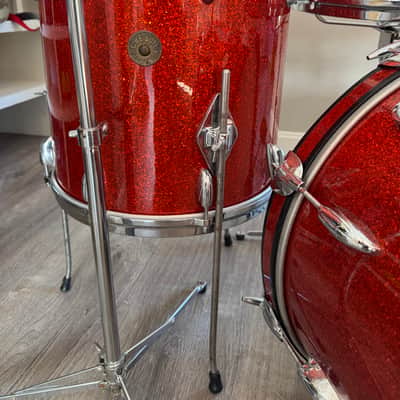 Gretsch  1962 Era Round Badge Progressive Jazz Bop Drum Set 18 Inch Bass Drum Tangerine Glass Glitter image 4