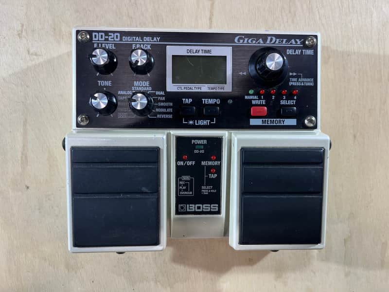 Boss DD-20 Giga Delay