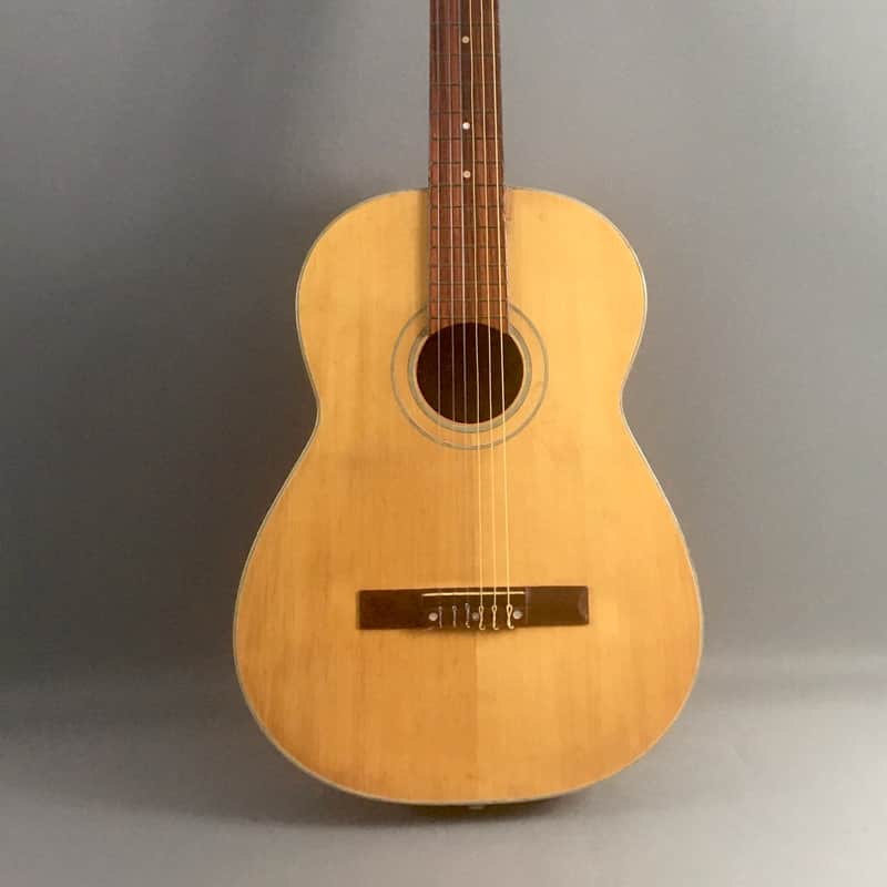 1960s Kawai Classical Acoustic Guitar Lacquer