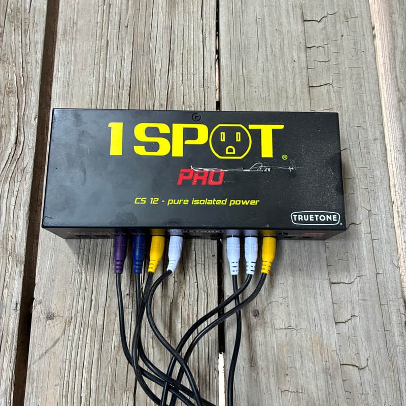 Truetone 1 SPOT Pro CS12 Power Supply 2010s - Black electric guitar pedal power supply image 1