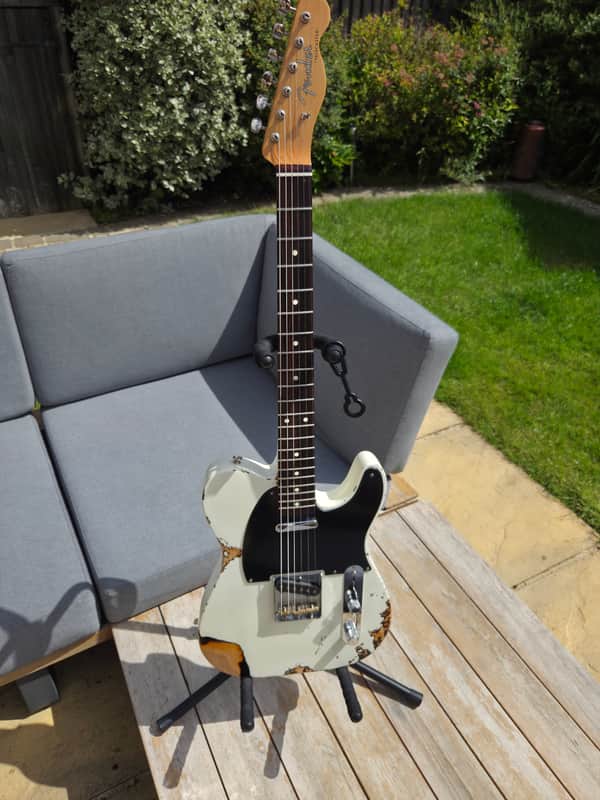 Fender Classic Player Baja '60s Telecaster (relic) 2014 - Modded Relic White over Candy Apple Red