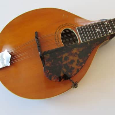 Circa 1918 Gibson A2 Mandolin w/OHSC image 3