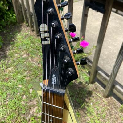 ESP LTD M-107 - Black 7 string image 3