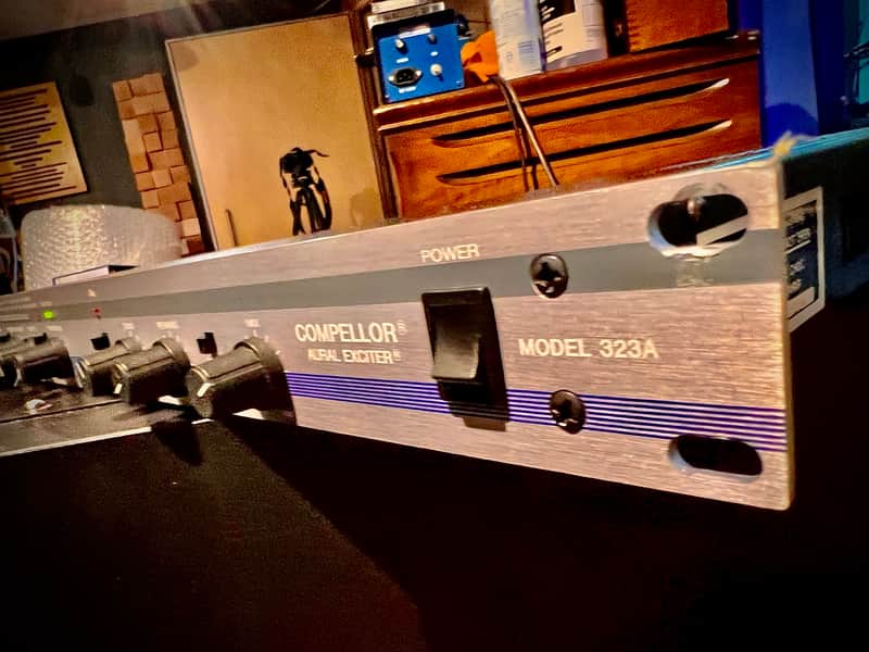 Aphex Compellor 323a dynamics and exciter image 1