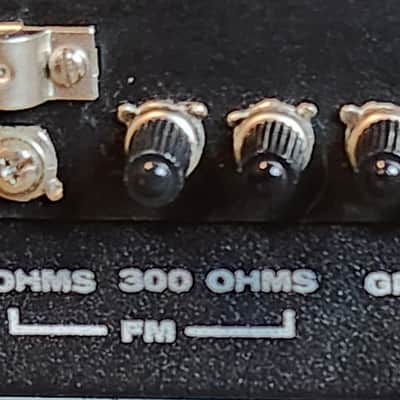 Adcom Adcom GFT-1/GFT-1 vintage AM/FM stereo tuner 80s  - Black image 12