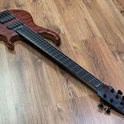 Modulus Quantum 5-35  Fretless - Bubinga image 13