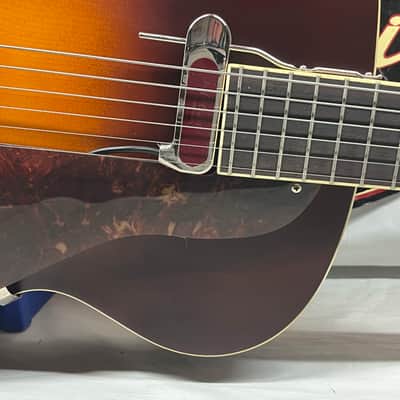 Gretsch G9555 New Yorker Archtop Hollow Body Electric Guitar image 6