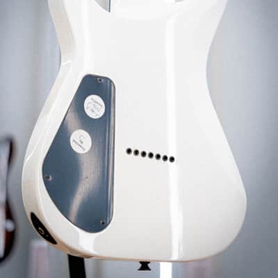Jackson X Series SLATHX-M 3-7 Soloist Snow White image 10
