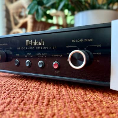 McIntosh MP100 Stereo Solid State Phono Preamp 2016 - Present Black image 1