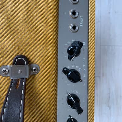 Fender '57 Twin-Amp 2-Channel 40-Watt 2x12" Guitar Combo Lacquered Tweed image 7