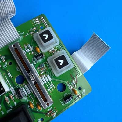 NOVATION LAUNCHKEY 25 MK2 Part: Slider Fader Track Display PCB Circuit Board image 3