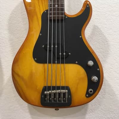 G&L L5000 1997 Honeyburst image 11
