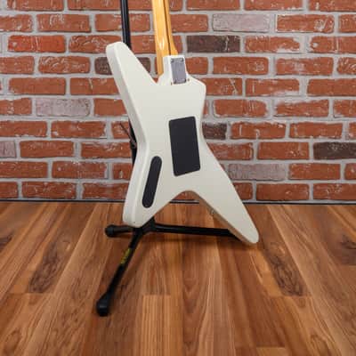 Kramer USA Voyager Imperial White 1983 w/Hard Shell Case image 6