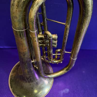 King 1124 Bb Marching Baritone - Lacquer image 9