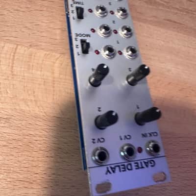 Malekko Gate Delay Eurorack  - Silver image 3