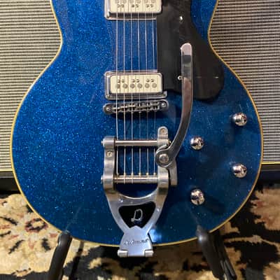 DeArmond By Guild M-77T Singlecut MIK c. 1999 - Blue Sparkle image 1