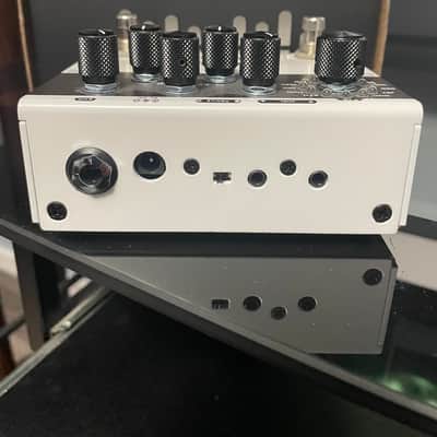 Wampler Metaverse 2022 - Present - White / Black image 3