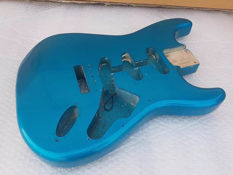 1986 FENDER STRATOCASTER BODY image 1