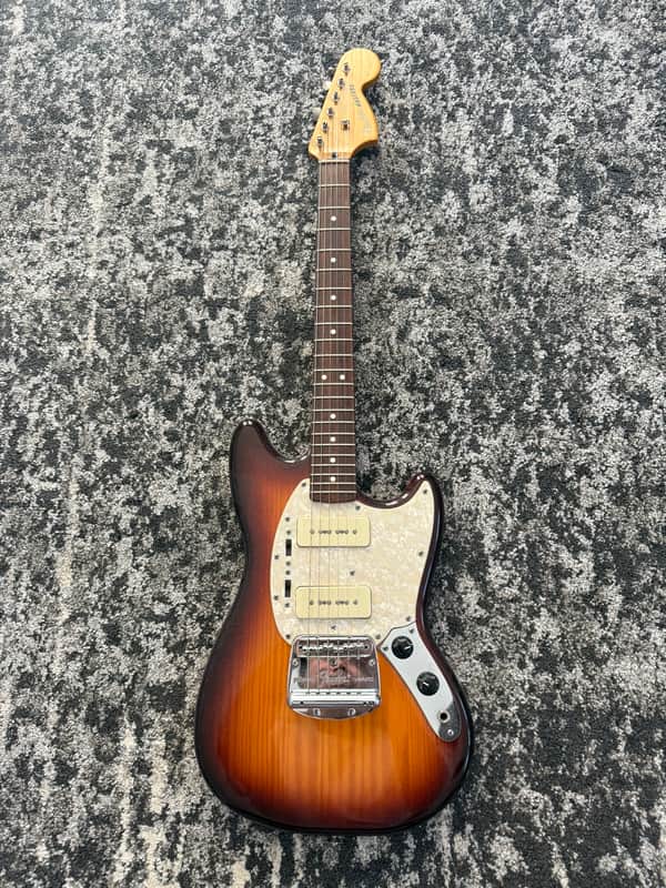 Fender Modern Player Mustang 2013 MIC Honey Burst P90 Rare Guitar + Gig Bag