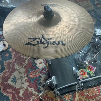 Zildjian 14” ZBT Plus Medium Hi-Hat Bottom image 4