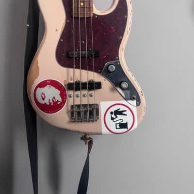Fender Flea Artist Series Road Worn Signature Jazz Bass 2016