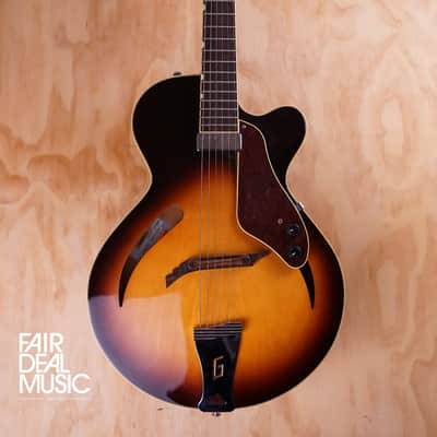 Gretsch Historic Series G3900 Electric Guitar in Sunburst, with Hard Case, USED image 3