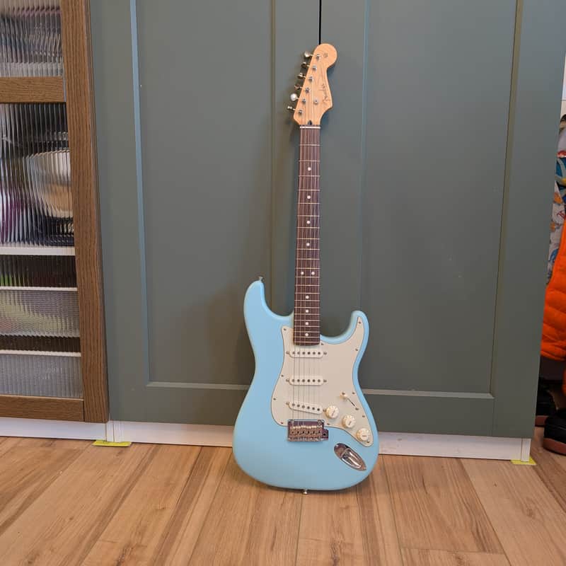 Fender MIJ Junior Collection Stratocaster | Reverb Canada
