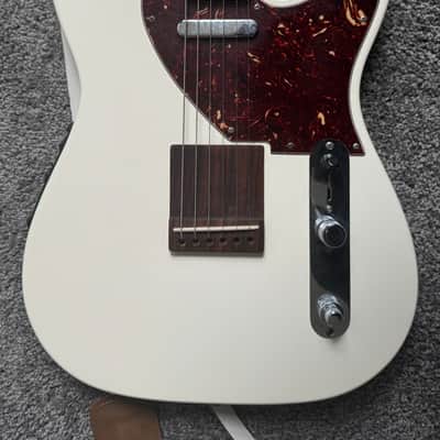 Fender Acoustasonic Telecaster 2010 - 2012 - Olympic White image 3