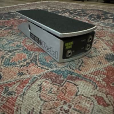 Ernie Ball P0-6166 250K Mono Passive Volume Pedal 2010s - Silver image 2
