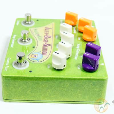 Analog Alien Alien Bass Station image 4