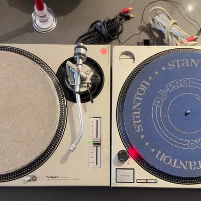 Technics SL-1200MK2 1979 - 2010 - Silver image 4