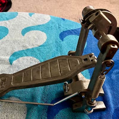 Vintage Pearl P-100 pedal. Beater is not included image 3