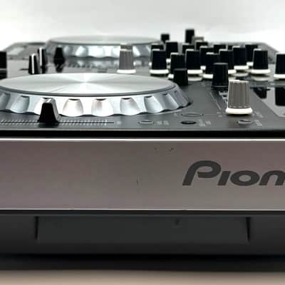 Pioneer XDJ-R1 Wireless All-in-One DJ Controller System with Odyssey Flight Case image 6