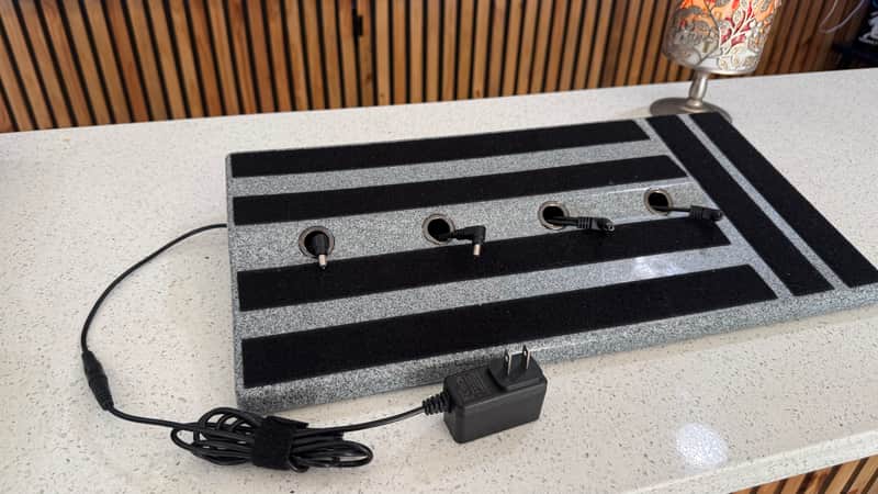 Rockhouse Granite Speckle Velcro Guitar Pedalboard w/ Power Supply - Excellent Condition - Palm Harbor, FL image 1