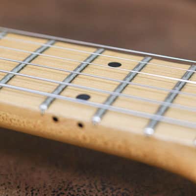 Godin Radiator 2000 | White Pearloid image 12