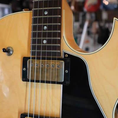 Gibson 2002 ES-135, Natural (Pre-Owned) image 6