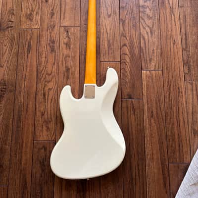 2017 Fender MIJ Traditional '60s Jazz Bass 2017 Arctic White MIJ Japan image 3