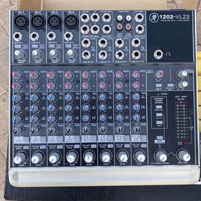 1202-VLZ3 12-Channel Mic / Line Mixer | Reverb Canada