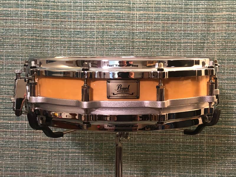 Pearl 3.5x14 Free-Floating Maple Piccolo Snare Drum w/ Case image 1