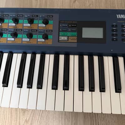 Yamaha AN1x Virtual Analog Synthesizer 1997 - Blue image 4