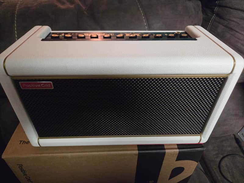 Immagine Positive Grid Spark 2 50-Watt 2x4" Digital Modeling Guitar Combo 2024 - Present - Pearl - 1